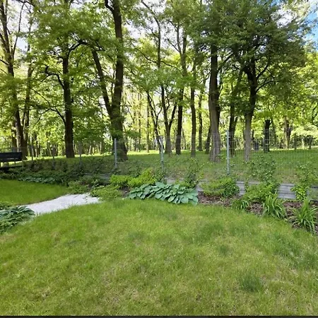 Stylowy Z Prywatnym Ogrodem, Widokiem Na Park I Parkingiem - Red Park