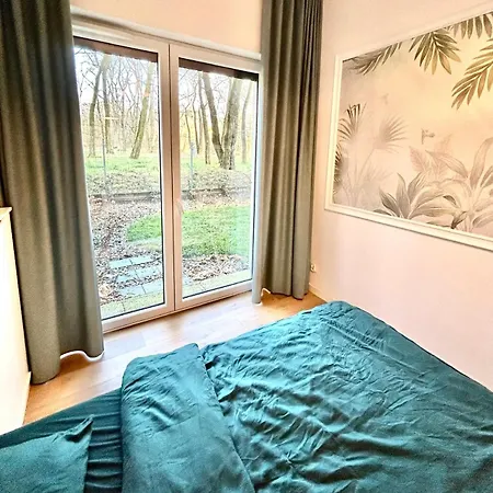 Apartament Stylowy Z Prywatnym Ogrodem, Widokiem Na Park I Parkingiem - Red Park
